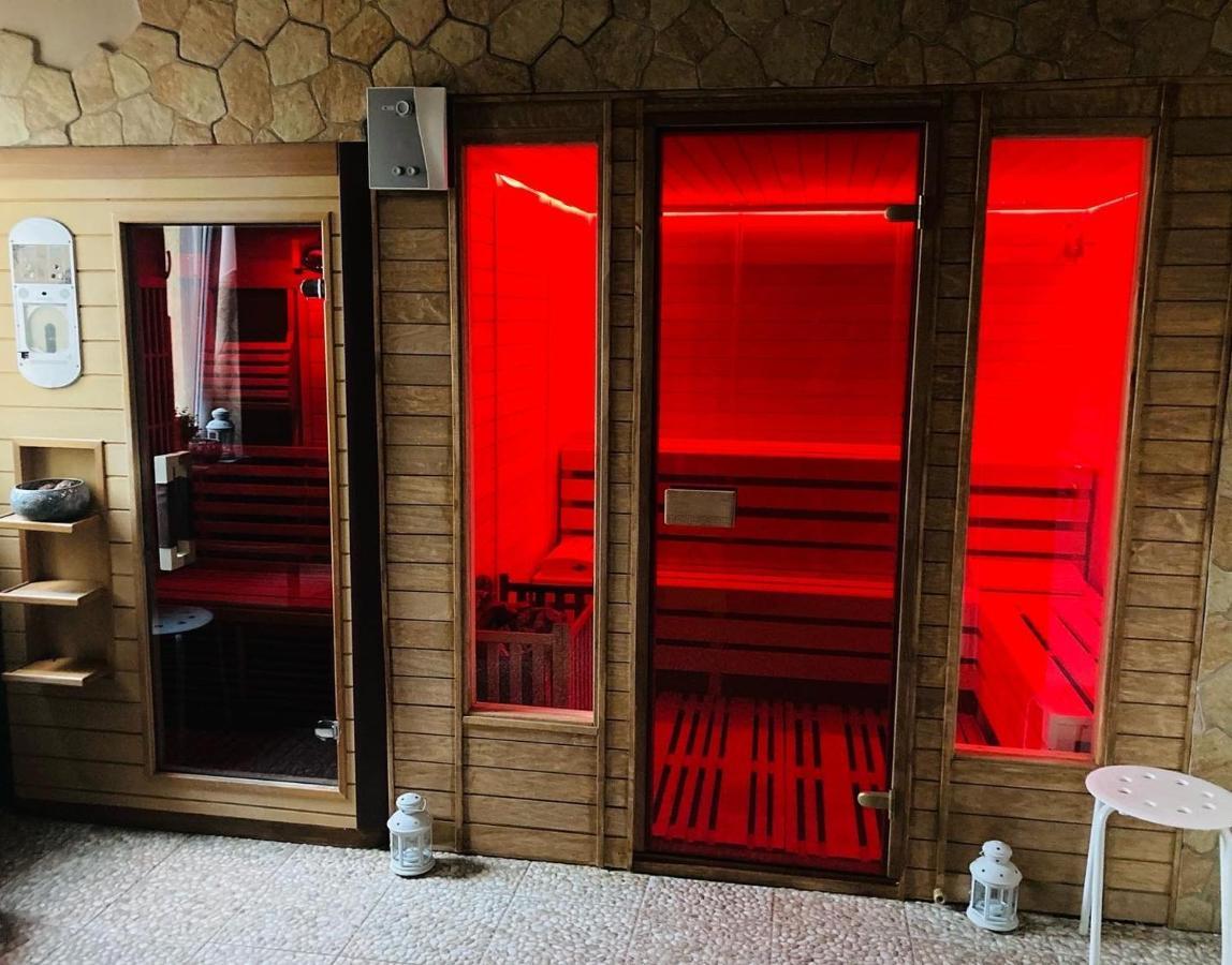 Libra Hotel Veresegyház Extérieur photo